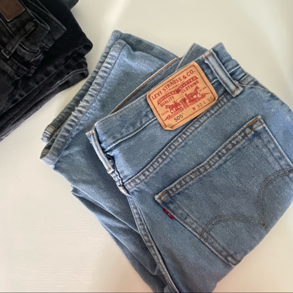 32 x 30 Levi’s Blue Light Blue Denim Jeans 505 - Picture 2 of 3